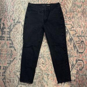 Old Navy Women's Black Straight Leg Jeans